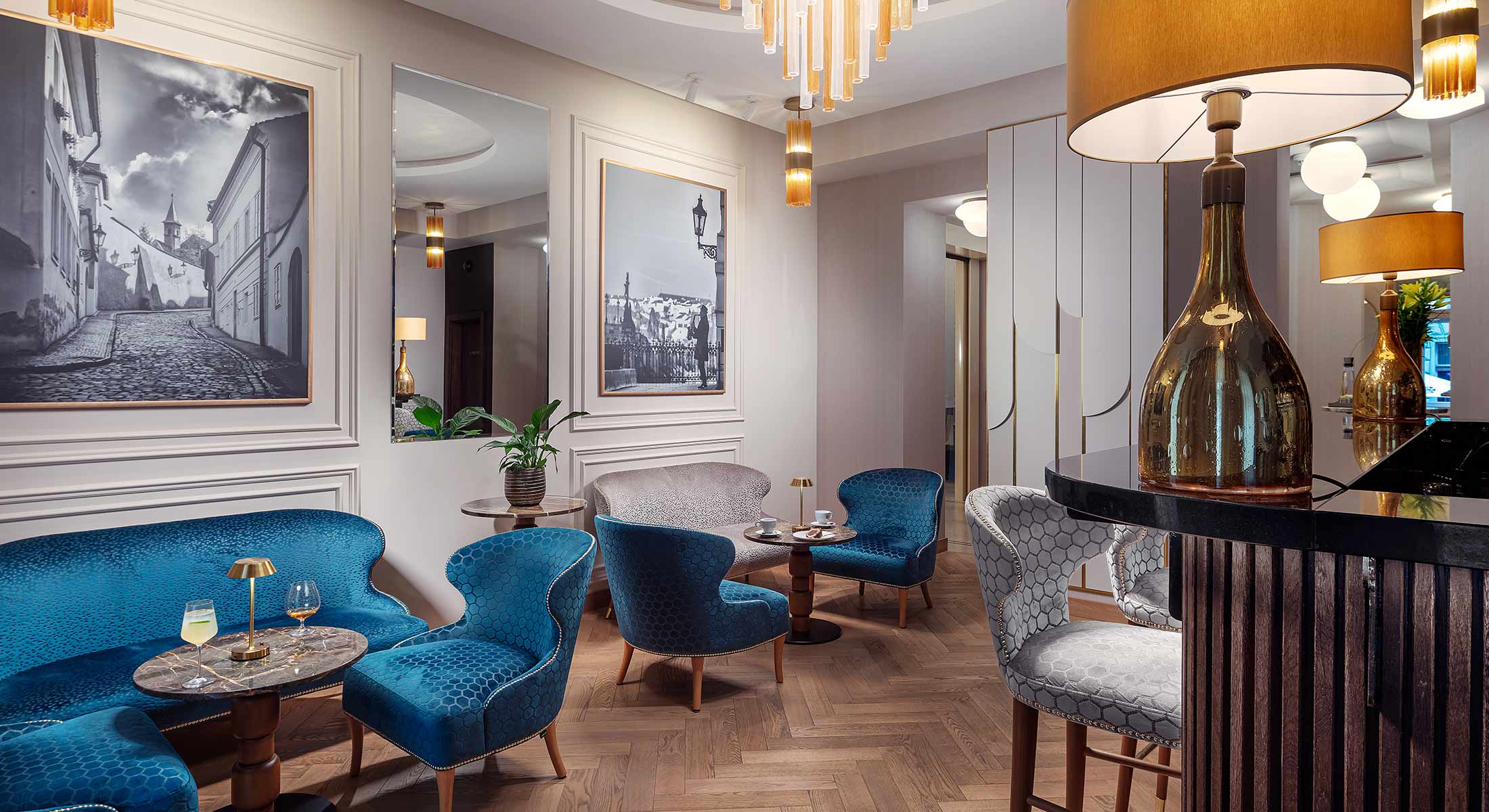 B21 Cocktail bar/Allure Hotel & Residence Prague